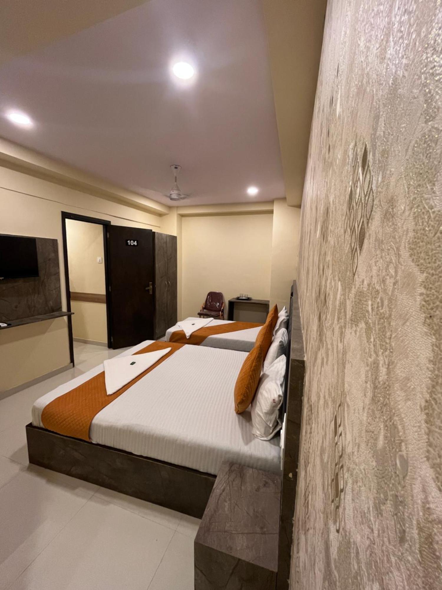 Hotel Grand Bella Mumbai Kültér fotó